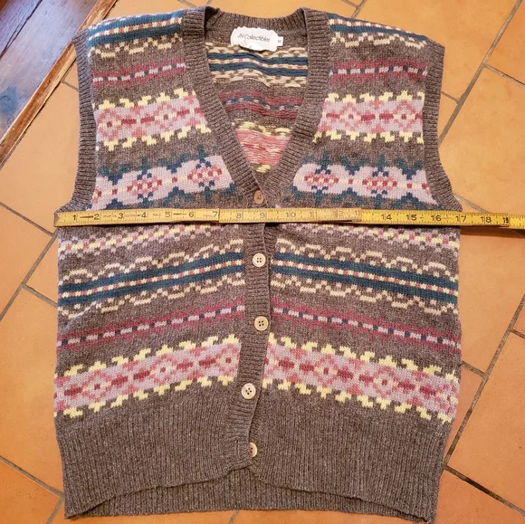 VTG Lambswool Sweater Vest - Picture 5 of 6